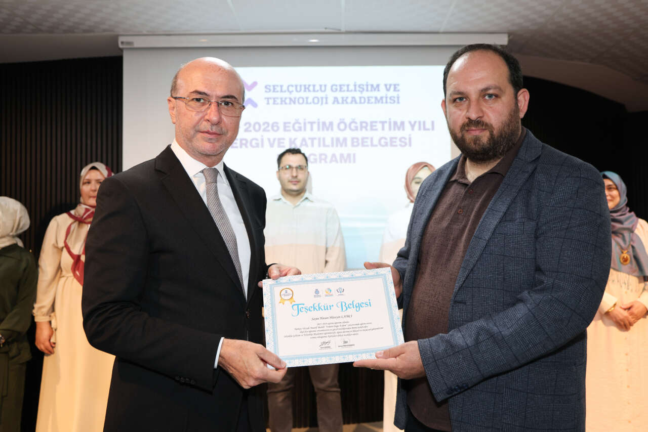 Konya’da geleceğin mucitleri sertifikalarını aldı 19
